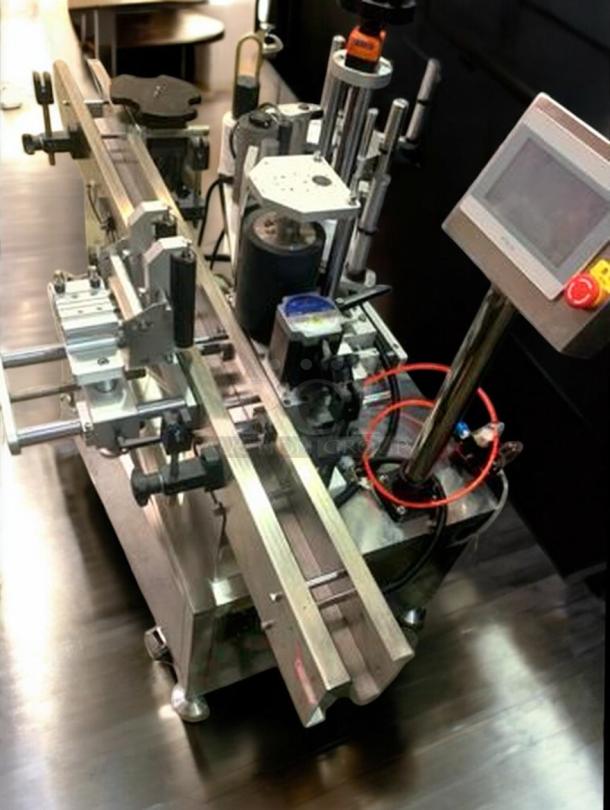 Premium Tang Automatic Round Bottle Labeling Machine, Model TGM-TY01, high-speed, 360° wrap-around, excellent condition.