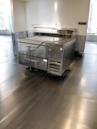 Beverage-Air WTBCS36-1-003 undercounter refrigerated worktop with drawers, 36in, premium condition, UL listed, 115V.