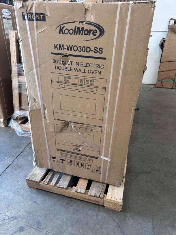 KoolMore KM-WO30D-SS 30″ electric double wall oven in original packaging. New, never used, with minor box damage.