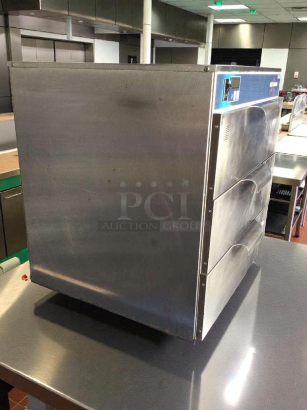 Alto-Shaam 500-3D commercial warming drawer in stainless steel. Features Halo Heat technology, 120V, premium condition, fully tested.