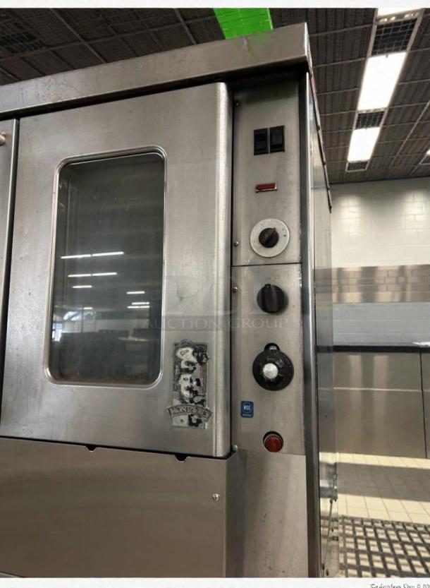 Montague Company 2-115A 38″ gas convection oven, stainless steel, 115,000 BTU, premium condition, fully tested, USA-made.