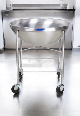 Vollrath 79818 stainless steel mobile mixing bowl stand with 80 qt. bowl, in immaculate condition, fully inspected, ready for use.