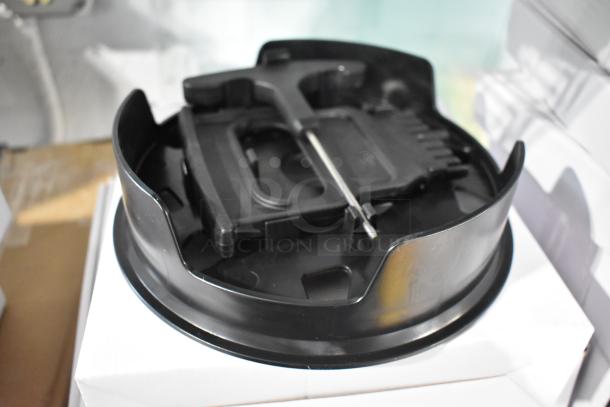 5 brand new AvaMix dicing grids and slicing disc, black plastic, includes attachment tool, minor cosmetic imperfections.