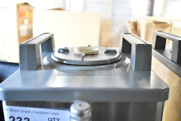 Bunn SH-S satellite server on stand; 120V, 1 phase. Features top handles, control knob, and visible auction label.