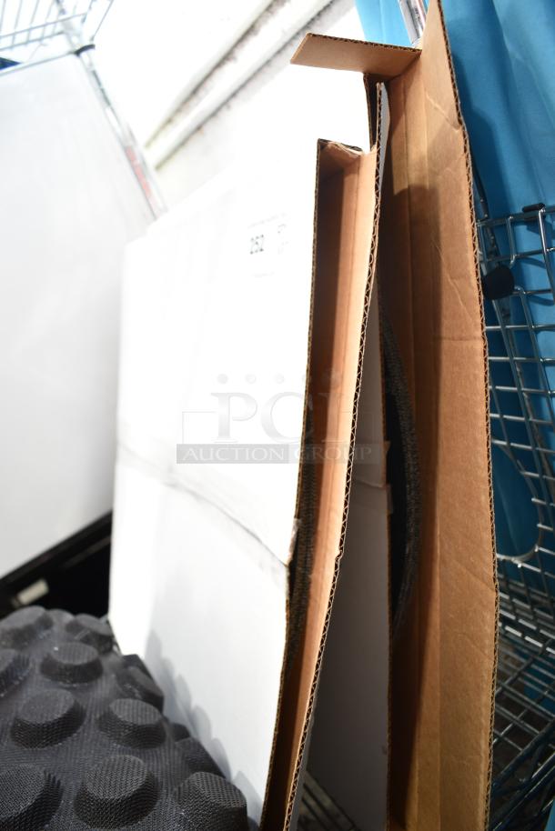 7 brand new scratch and dent items including Norton 9 x 11 320 Norton Screen-Bak Durite Q421 sheets, baking pan liners.