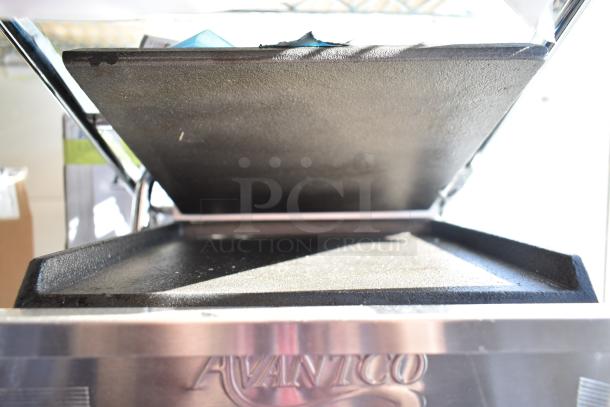 Avantco 177PG100S Panini Grill, smooth plates, 8.5x8.5" surface, scratch and dent, 120V, 1 phase, commercial use.