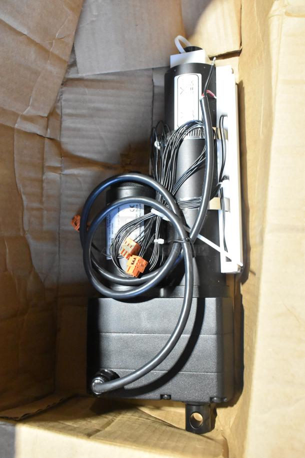 Brand new 2022 CAHB-22-F5E-1500379-BBA0PT-132 actuator with minor scratches, shown in original packaging, wires coiled.