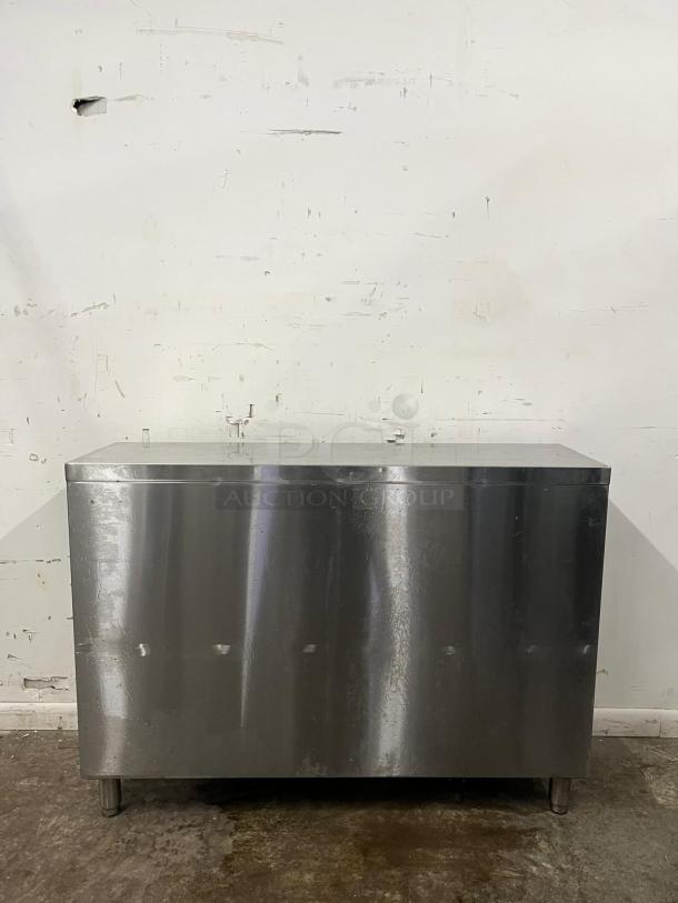 YUKON stainless steel storage dish cabinet, model 120-YDC1548418, with open front. Good condition, industrial style.