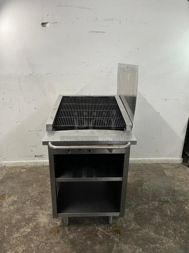 Magikitch'n gas countertop charbroiler, manual control, 195,000 BTU, used, visible grill, durable metal construction.