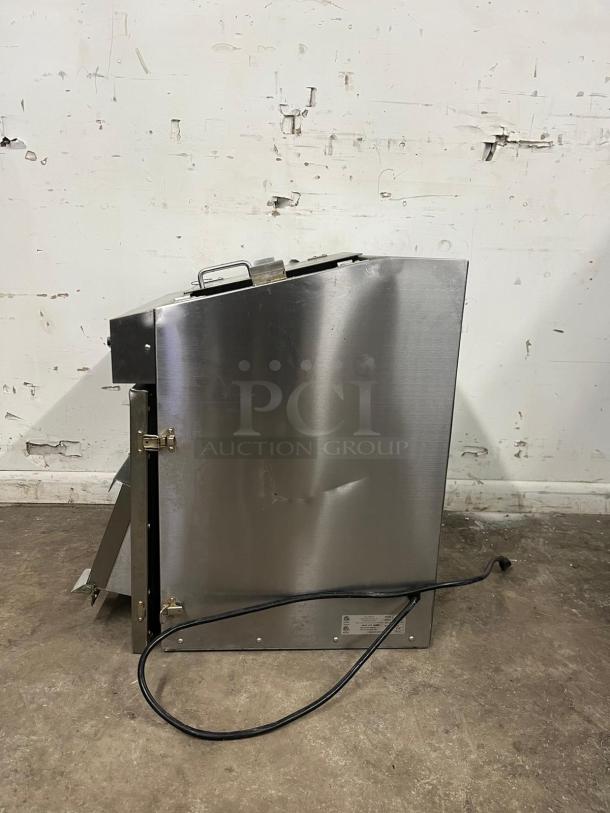 BENCHMARK 51026 Tortilla Chip Warmer, stainless steel, 26-gallon capacity, 120V, 780W, visible wear, with power cord.