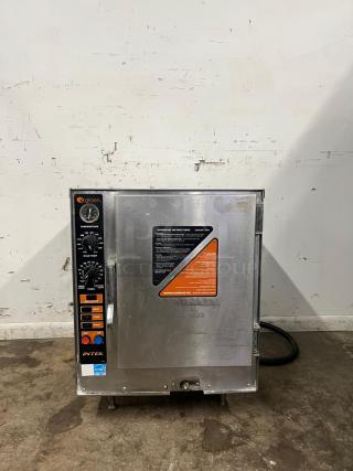 LATE MODEL 2023 GROEN XS-208-12 countertop convection steamer in stainless steel, operational panel with controls and instructions visible.