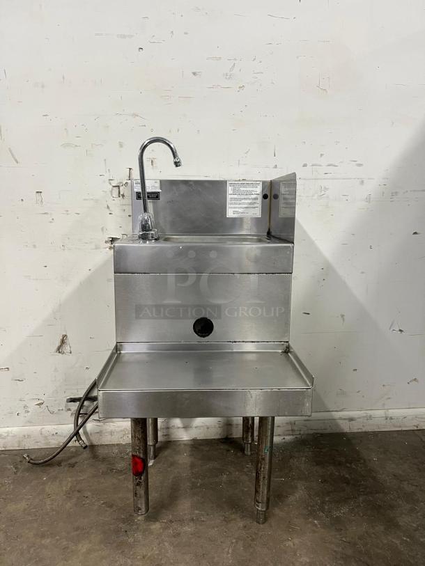 Glastender BSA-18L stainless steel underbar blender station, 18"Wx24"D, with faucet, in good condition.