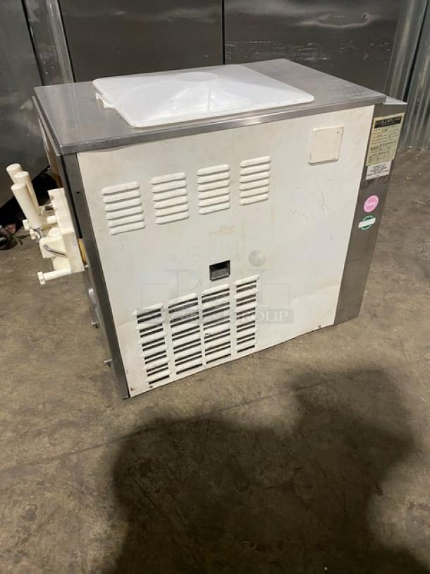 Coldelite UC1131G countertop soft serve machine, stainless steel, dual hoppers, 208-230V, used condition.