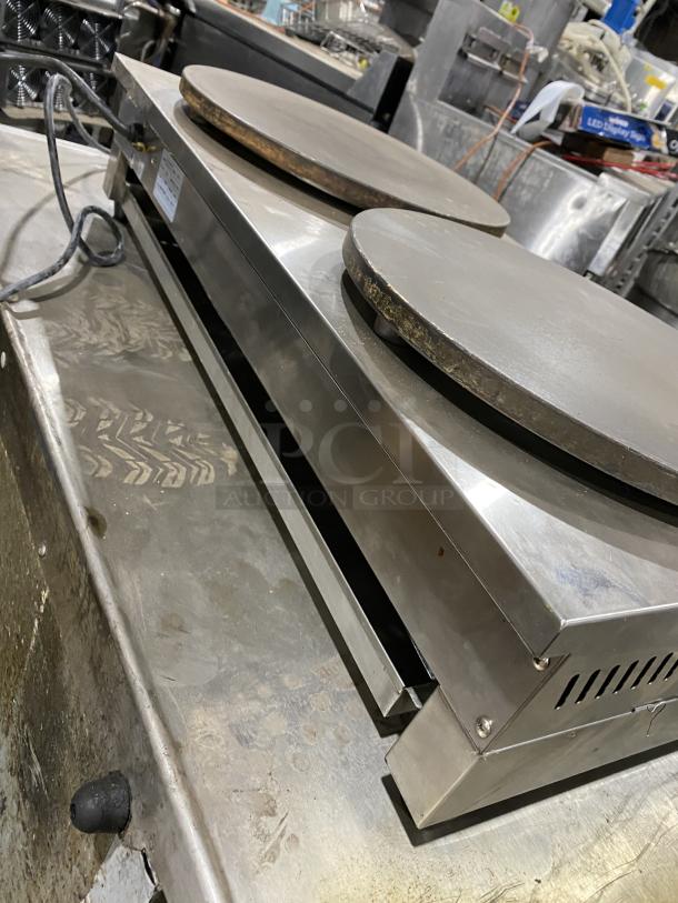 Commercial stainless steel electric double crepe maker, Model DE-2, 110V, with dual cooking plates, used condition.