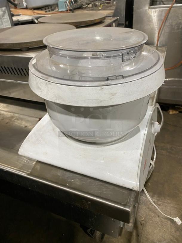 Bosch Universal Plus Stand Mixer, Model MUM6N10UC/03, white, electric powered, countertop design, fair condition.