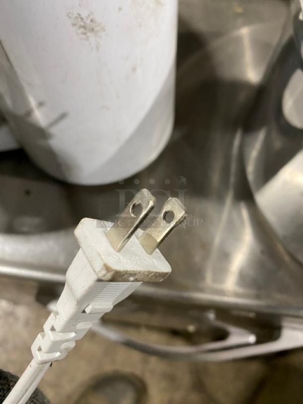 Bosch Universal Plus Stand Mixer Model MUM6N10UC/03 plug detail, white, electric, 120V, used condition.