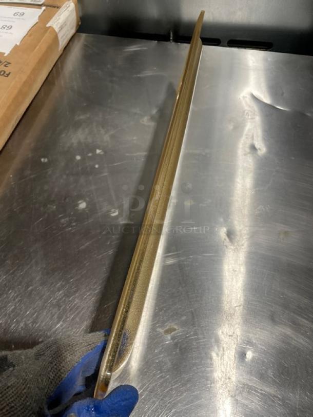 NEW Cambro H-Pan Series amber high heat food pan cover, model 20LPHPC150, 1/2-size long, commercial grade.