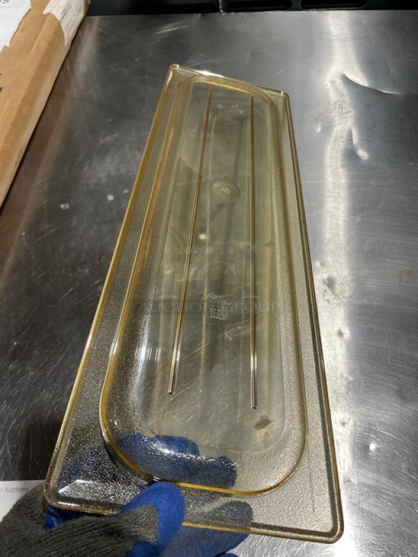 NEW Cambro H-Pan Series 1/2-Size Long Food Pan Lid, Amber High Heat, Model 20LPHPC150, pristine condition.