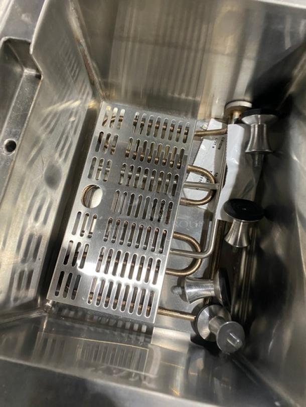 Omcan 41882 stainless steel electric pasta cooker/rethermalizer with basket holder and mesh basket, countertop model, 240V.