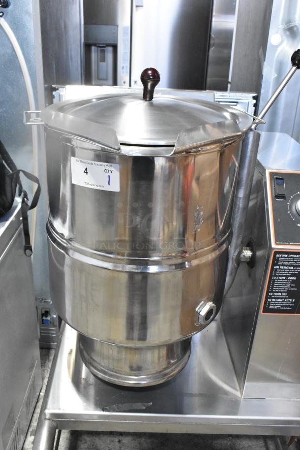 BRAND NEW 2021 Groen TDH-48C stainless steel 12-gallon tilt kettle, natural gas, 52,000 BTU, commercial use.