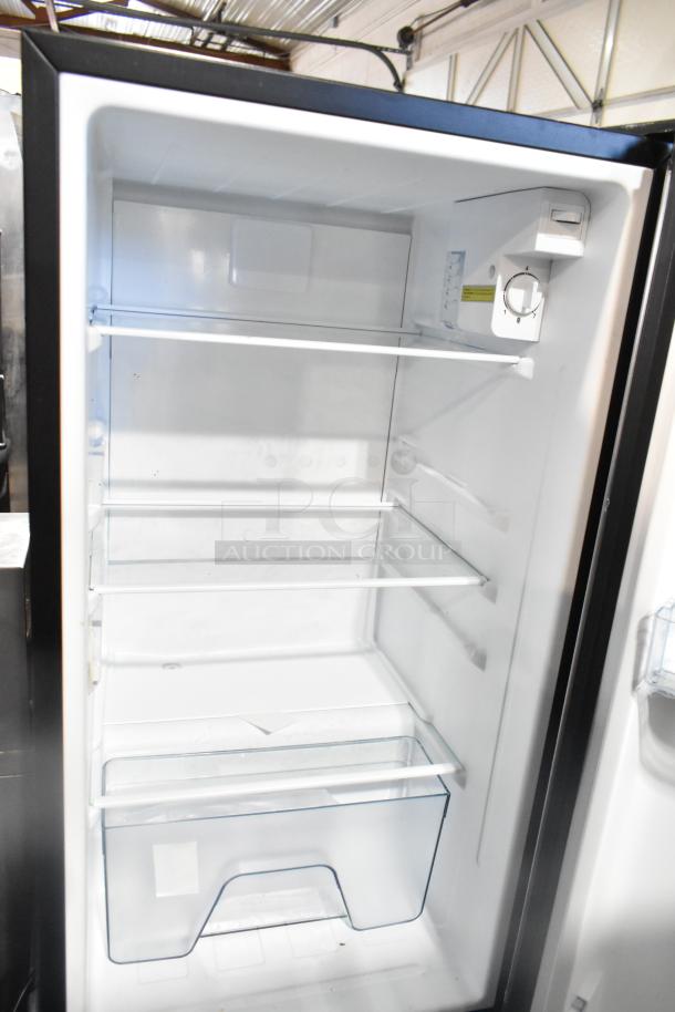 Vissani HVAR32SE Mini Cooler, 115V, 1 Phase. Features adjustable shelves and temperature control knob. Like-new condition.