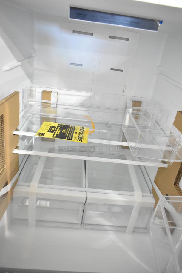 Brand new Vissani MDBF18SS Reach In Cooler with freezer drawer, scratch and dent condition, 115 volts, 1 phase.