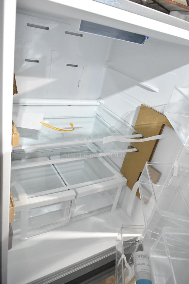 BRAND NEW Vissani MDBF18SS cooler with drawer freezer, 115 volts, 1 phase. Scratch and dent condition. Interior view.