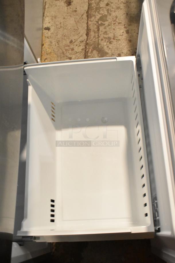 Brand new Vissani MDBF18SS cooler with drawer freezer, scratch and dent model. Runs on 115 volts, 1 phase.
