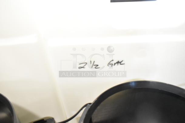 AirCare Fan in good condition, featuring a 2 1/2 gallon tank. Visible markings indicate the tank capacity.