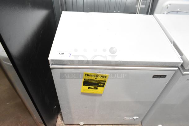 Magic Chef HMCF5W4 chest freezer, 5 cu. ft., scratch and dent condition. Features 115V, 1 Phase. Energy Guide tag attached.