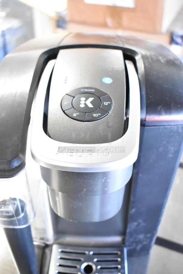 Keurig K-4550 single cup coffee machine, black, with strong brew button, 120V, lightly used condition.