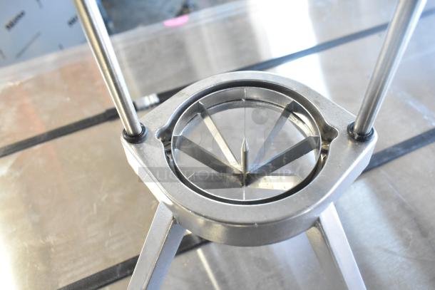 Vevor Countertop Vegetable Slicer, stainless steel construction, sharp blades, dual rods, excellent condition.