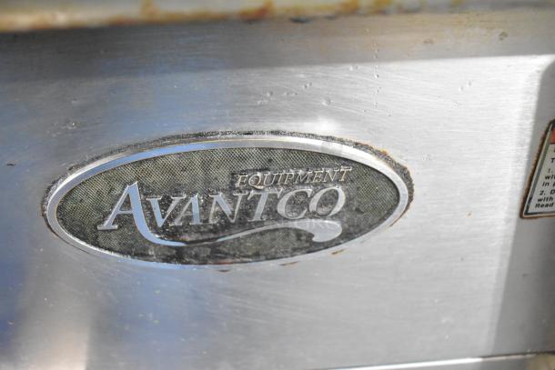 Avantco F3-N Commercial Floor Style Natural Gas Deep Fat Fryer, 90,000 BTU, showing Avantco branding on metal.