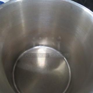 Vollrath Stainless Steel 38qt Stock Pot, Model 47724, shown in excellent condition.