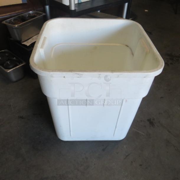 Continental 32-gallon white ingredient bin, no lid, used condition. Sturdy plastic, ideal for bulk storage.