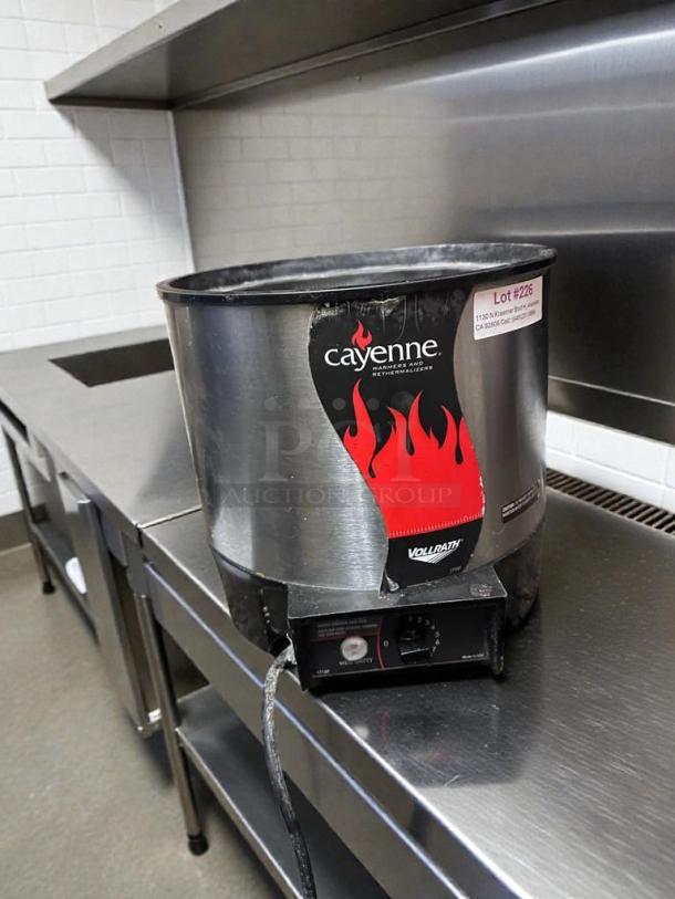 Vollrath Cayenne HS-7 food warmer, premium condition, 120V, UL & NSF listed, fully tested, visible control knob, and power cord.