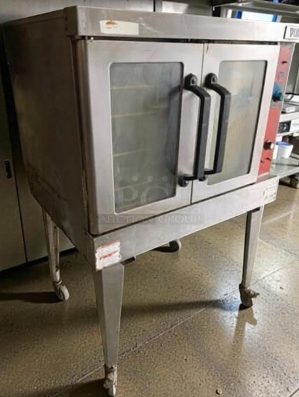 Vulcan VC4GD-2 commercial gas convection oven, excellent condition, single deck, solid state controls, 50,000 BTU, UL listed.