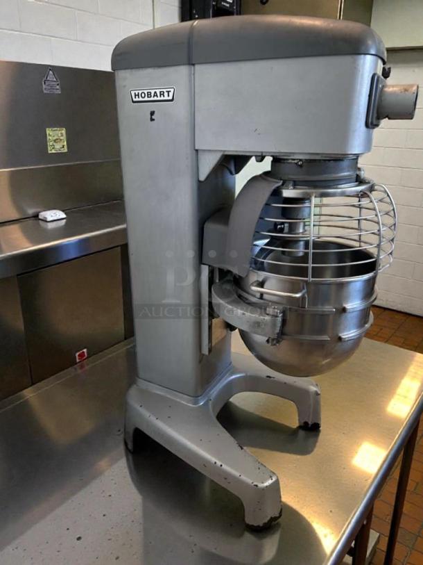Hobart HL300 30 Qt Commercial Mixer, UL & NSF Listed, fully tested, premium condition, 115V, with safety cage.