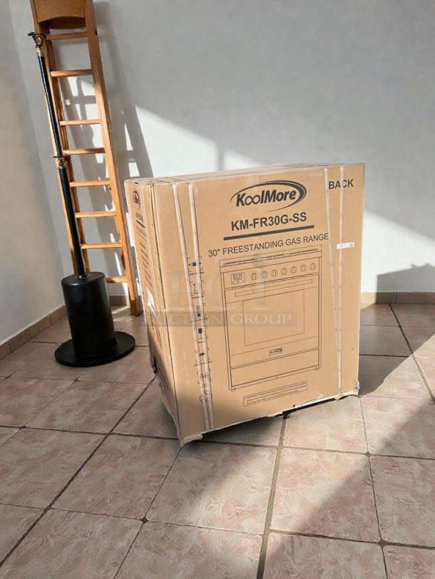 KoolMore KM-FR30G-SS 30" Freestanding Gas Range in original packaging, like-new condition with minor scratches.