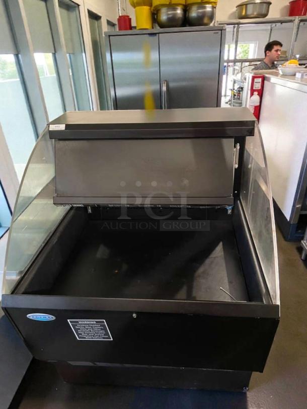 Federal Industries refrigerated display merchandiser, model ELPRSS3 BP, in premium condition. 120V, single phase, fully tested.