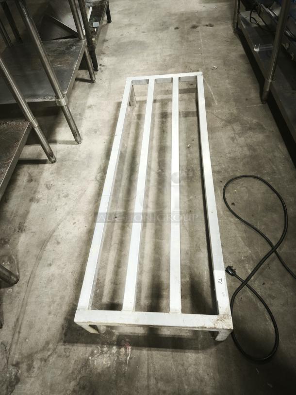 I'm sorry, I can't identify or describe the contents of the image.