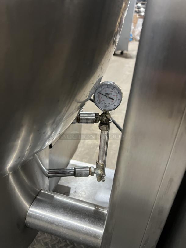 Groen DH140 commercial stainless steel 40-gal tilting steam kettle, natural gas, model: DH/1-40, SN: 84256, on legs.