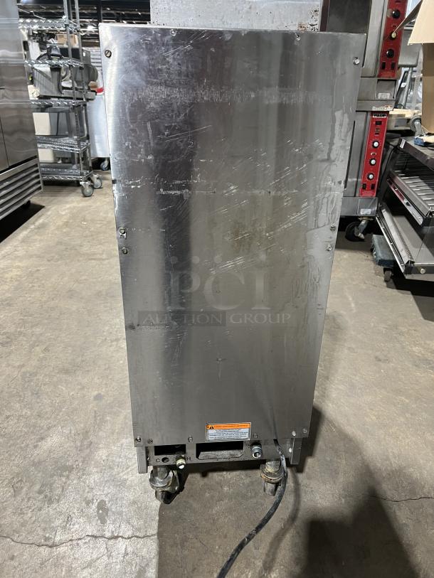 Pitco Solstice SSPG14 stainless steel pasta cooker, natural gas, digital touch controls, 12 gal, on casters, with back splash.