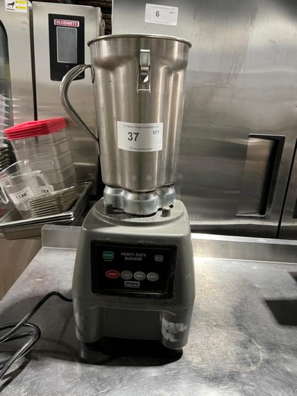 Waring Commercial CB15 blender, 1-gallon capacity, stainless steel container, heavy duty, model serial number 564246, 120V.