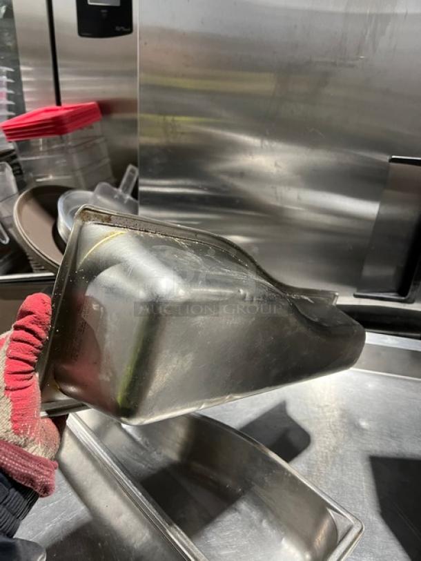 Vollrath Super Pan 4.8 Qt. Wild Pan, stainless steel, Model 3100040, 3-1/2" deep, commercial grade, lightly worn condition.