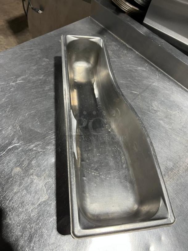 Vollrath Super Pan Series stainless steel wild pan, 4.8 qt, model 3100040, 3-1/2" deep, commercial use, good condition.