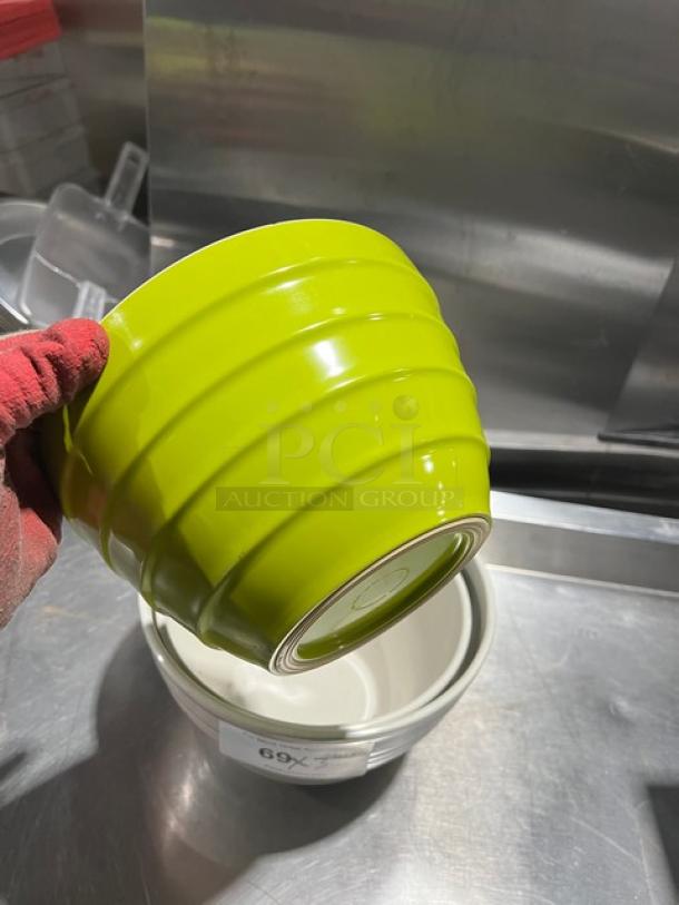 Commercial round bowl, lime green, ridged design, ceramic. Multiple bowls included. Excellent condition, used in catering. Marked 69X.