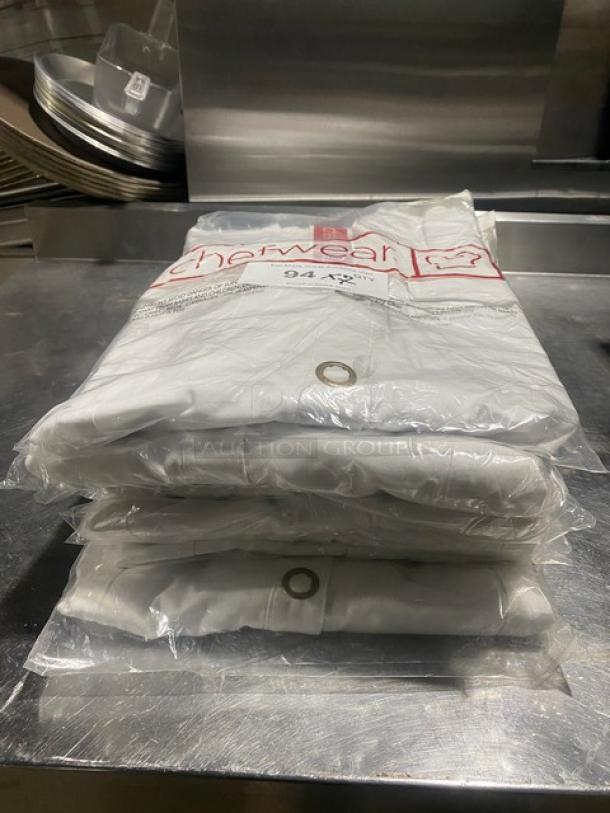 NEW Chefwear CW5668CW40 women's white chef jacket, XL, with ring snap buttons, in original packaging.