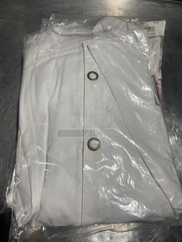 White Chefwear women's chef jacket, size XL, model CW5668CW40, with ring snap button, in original packaging.