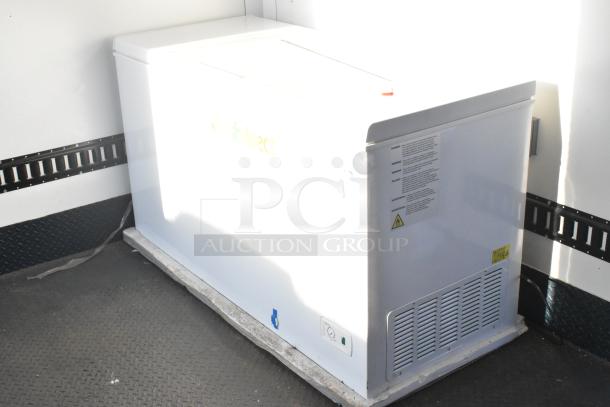 Southern Dimensions mobile kitchen trailer with Kenmore chest freezer, sub-zero insulation panels. Ready to customize, clear title.